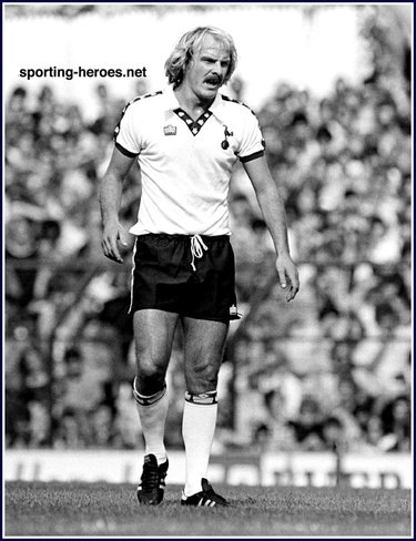 Terry Yorath - Tottenham Hotspur - Football League appearances.