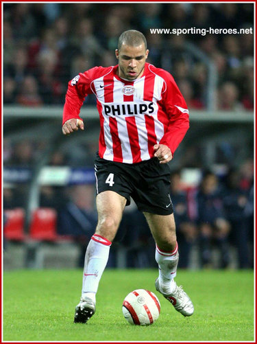 ALEX  (Ridrigo Dias da Costa) - PSV  Eindhoven - UEFA Champions League 2004/05