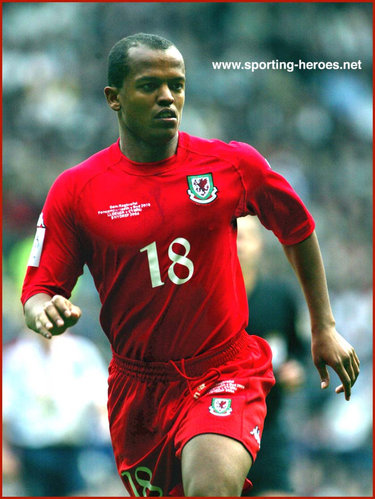 Robert Earnshaw - Wales - FIFA World Cup 2006 Qualifying