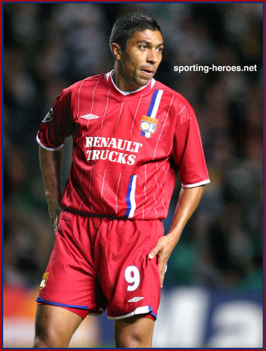 Giovane Elber - Olympique Lyonnais - UEFA Champions League 2003/04