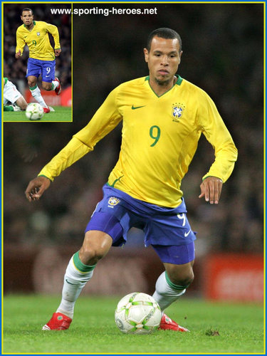 Luis Fabiano - Brazil - FIFA Copa do Mundo 2010 Qualificação