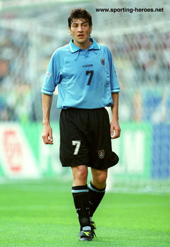 Gianni Guigou - Uruguay - FIFA Copa del Mundo 2002