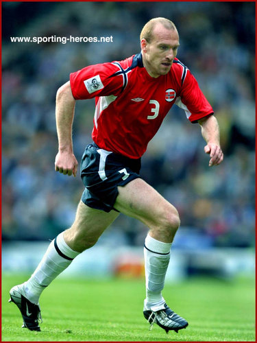 Erik Hagen - Norway footballer - FIFA Verden Kopp 2006 kvalifikasjon