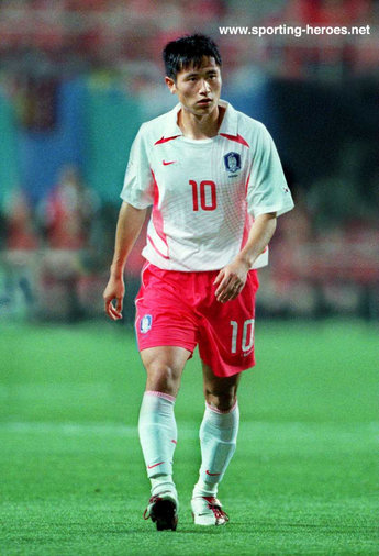 Lee Young-Pyo - South Korea - FIFA World Cup 2002