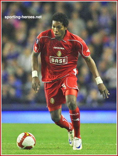 Dieumerci Mbokani - Standard Liege - UEFA Cup/Coupe 2008/09