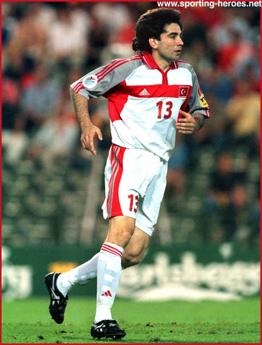 Osman Ozkoylu - Turkey - UEFA Avrupali Sampiyonluk 2000