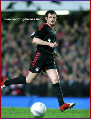 Willy Sagnol - Bayern Munchen - UEFA Champions League 2004/05