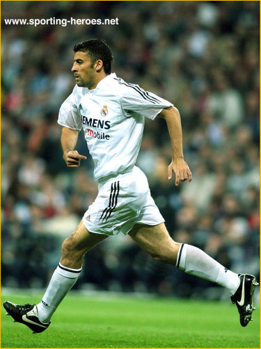 Walter Samuel - Real Madrid - UEFA Champions League 2004/05