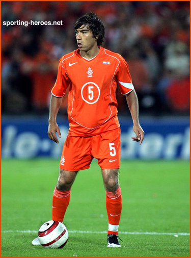 Giovanni Van Bronckhorst - Nederland - FIFA Wereldbeker 2006 Kwalificatie
