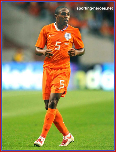 Edson Braafheid - Nederland - FIFA Wereldbeker 2010 Kwalificatie