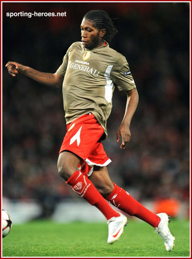 Dieumerci Mbokani - Standard Liege - UEFA Champions League 2009/10