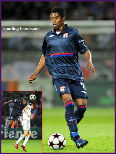 Michel Bastos - Olympique Lyonnais - UEFA Champions League 2009/10