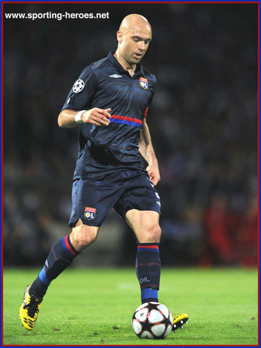 Cris - Olympique Lyonnais - UEFA Champions League 2009/10