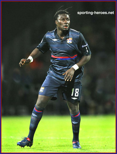Bafetimbi Gomis - Olympique Lyonnais - UEFA Champions League 2009/10