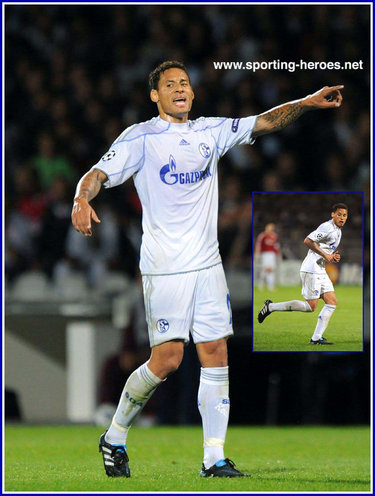 Jermaine Jones - Schalke - UEFA Champions League 2010/11
