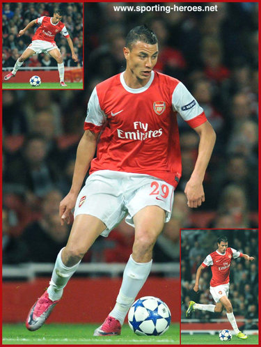 Marouane Chamakh - Arsenal FC - UEFA Champions League 2010/11