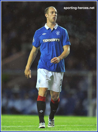 Steven Whittaker - Glasgow Rangers - UEFA Champions League 2010/11