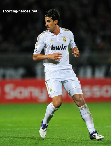 Sami Khedira - UEFA Champions League 2011/12 Grupo D.