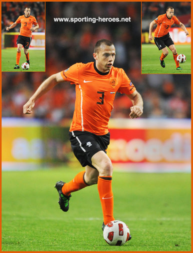 John Heitinga - Nederland - UEFA EK 2012 Kwalificatie