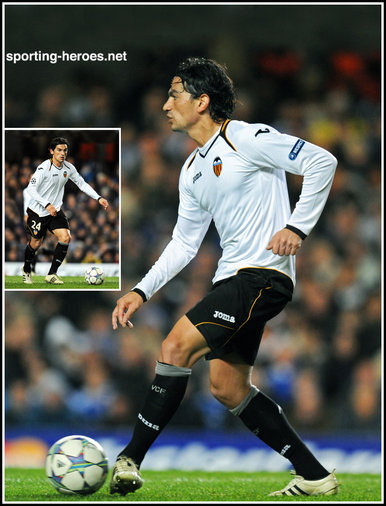 Tino Costa - Valencia - UEFA Champions League 2011/12 Group E