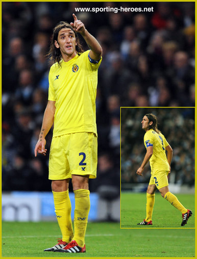 Gonzalo Rodriguez - Villarreal - UEFA Champions' League 2011/12 Group A