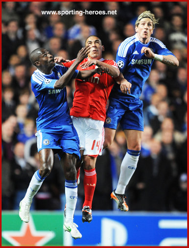 Maxi PEREIRA - Benfica - EUFA Champions League 2011/2012 (2012).