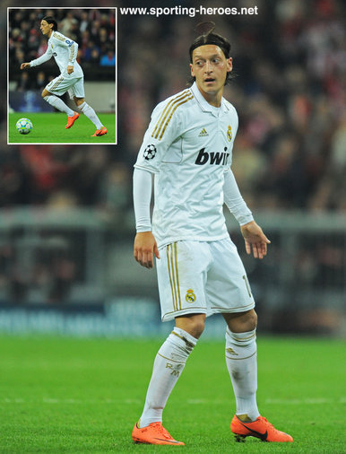 Mesut Ozil - Real Madrid - Champions League 2011/2012.