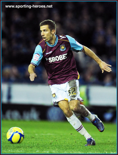 Gary O'Neil - West Ham United - League Appearances