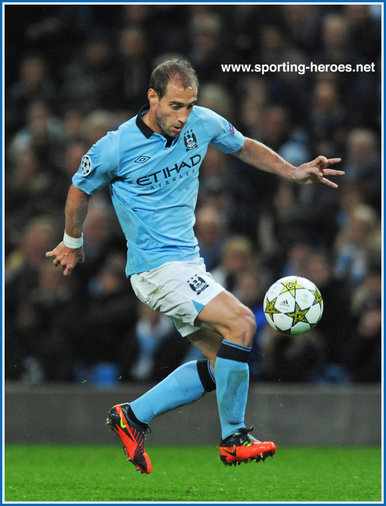 Pablo Zabaleta - Manchester City - Champions League 2012-13.