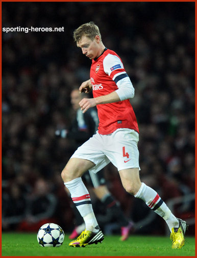 Per MERTESACKER - Champions League 2012-13 & 2011-12. - Arsenal FC