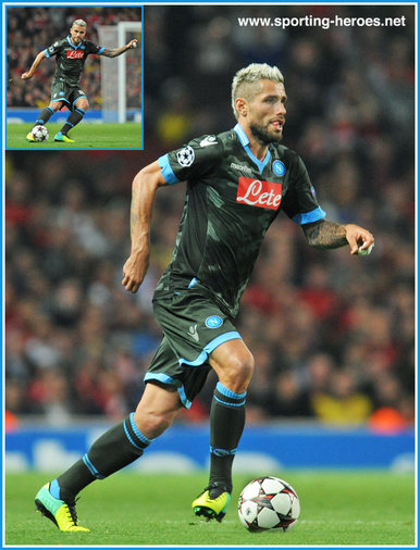 Valon Behrami - Napoli - 2013/14 Champions League matches.