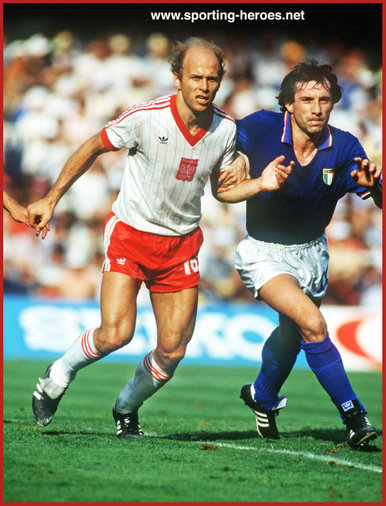 Grzegorz LATO - Poland - International football caps for Poland.