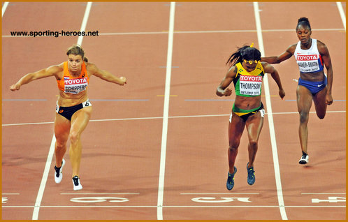 Dafne SCHIPPERS - Nederland - 2015 World Championships 200m winner in record time.