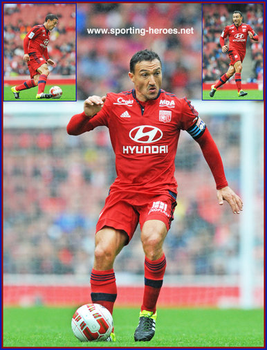 Steed Malbranque - Olympique Lyonnais - 2015-16 Champions League.