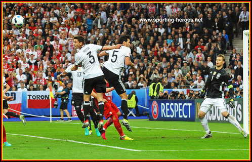 Jonas HECTOR - Germany - Euro 2016. Losing Semi finalist.