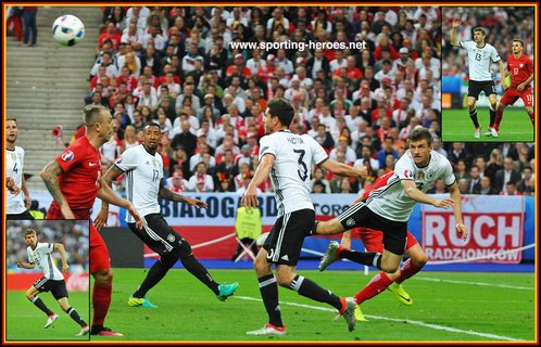 Thomas Muller - Germany - Euro 2016.  Losing Semi finalist.