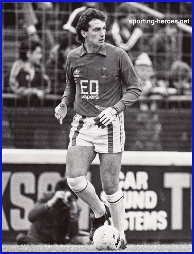 Mervyn Day - League appearances.