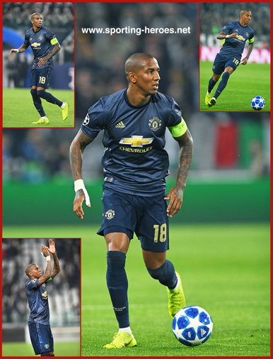 Ashley Young - Manchester United - 2018/2019 Champions League