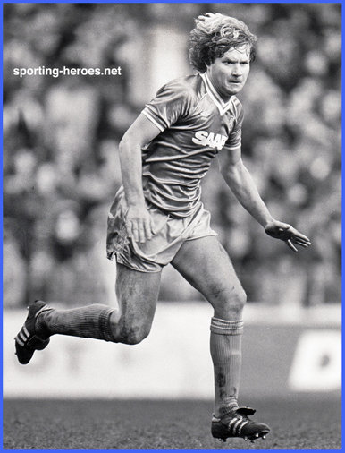 Kevin Bond - Manchester City - League appearances.
