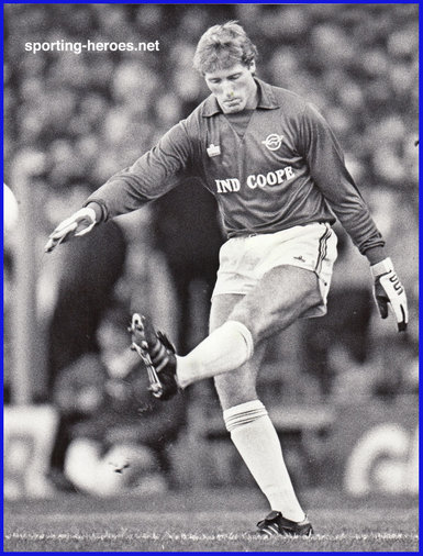 Ian ANDREWS - Leicester City FC - League appearances.
