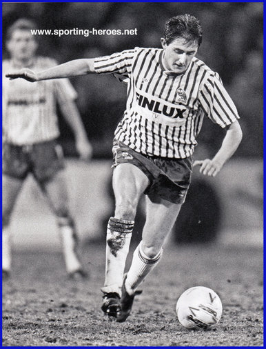 Gary Owen - Sheffield Wednesday - League appearances.