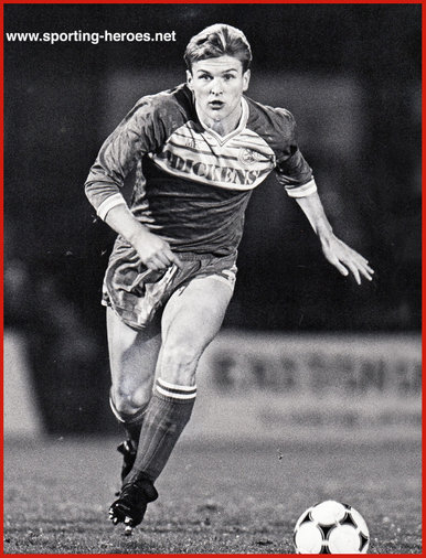 Gary GILL - Middlesbrough FC - League appearances.