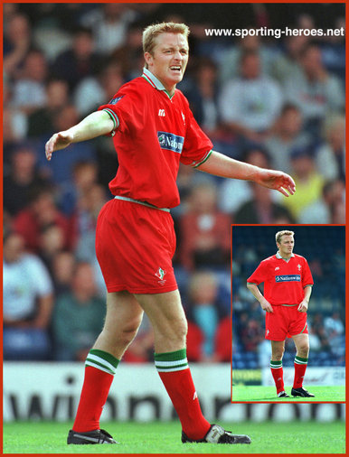 Alan REEVES - Swindon Town - League appearances.
