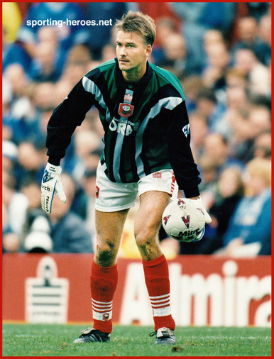 Lars LEESE - Barnsley - League appearances.