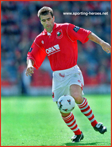 Neil THOMPSON - Barnsley - League appearances.
