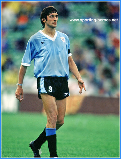 Enzo FRANCESCOLI - Uruguay - 1990 World Cup games for Uruguay.