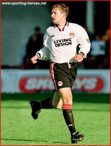 Gary SMITH - Aberdeen - League Appearances