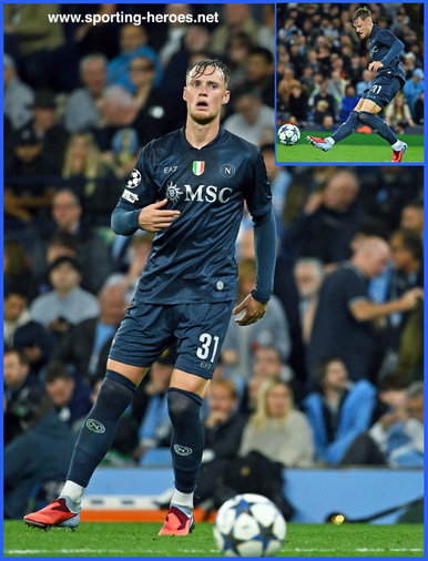 Sam BEUKEMA - Napoli - 2025-2026 Champions League games.