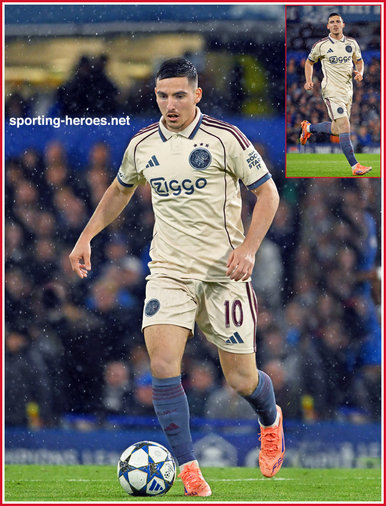 Oscar GLOUKH - Ajax - 2025-2026 Champions League games.