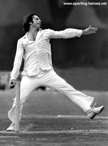 Mike Selvey - England - Test Profile 1976-1977